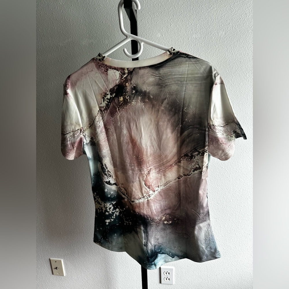 Scrub top size small - Picture 5 of 5